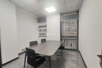 互联网金融大厦194平